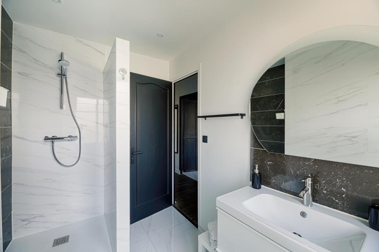 Immeuble Constellat'Yon Appartements Neufs Кан Екстер'єр фото